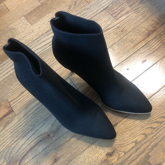 BCBG sock booties - Picture 2 of 4